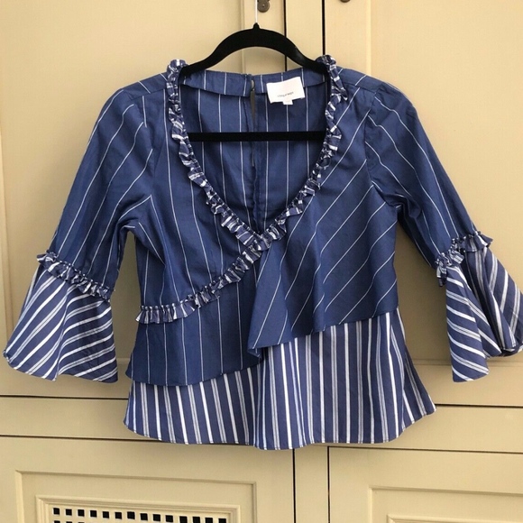 cinq a sept Tops - Cinq á Sept Blouse XXS, Side Zipper Ruffle/Bell